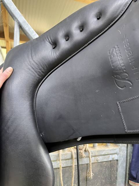 Sella da dressage Bates  17" - 2019