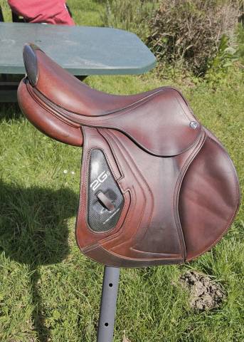 Sella da salto ostacoli CWD  17.5" - 2022
