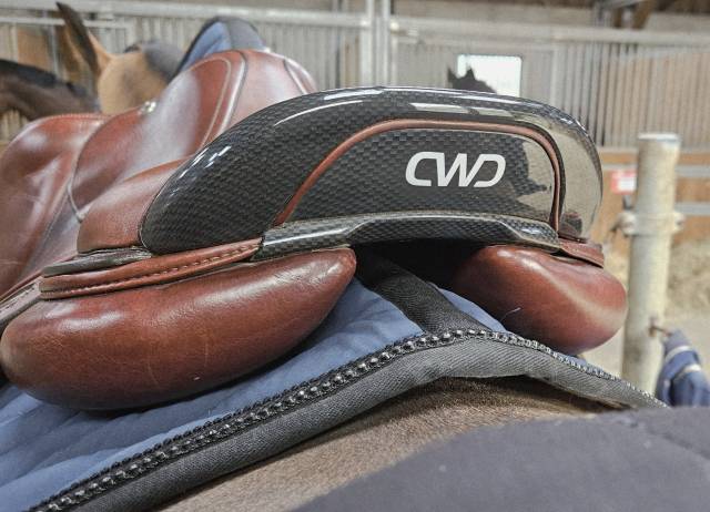 Sella da salto ostacoli CWD  17.5" - 2022