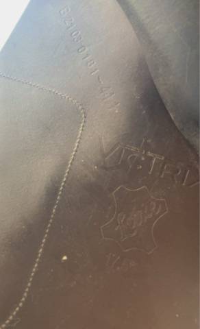 Sella da salto ostacoli Bates  17.5" - 2021