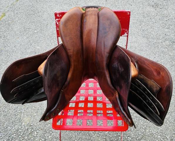 Sella da salto ostacoli Devoucoux  17" - 2015