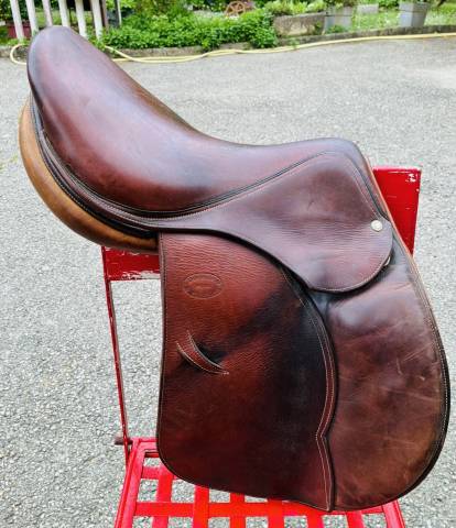 Sella da salto ostacoli Devoucoux  17" - 2015