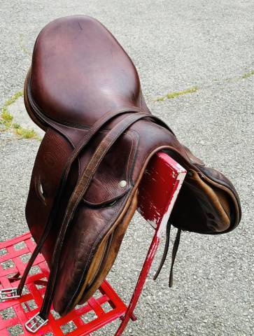 Sella da salto ostacoli Devoucoux  17" - 2015