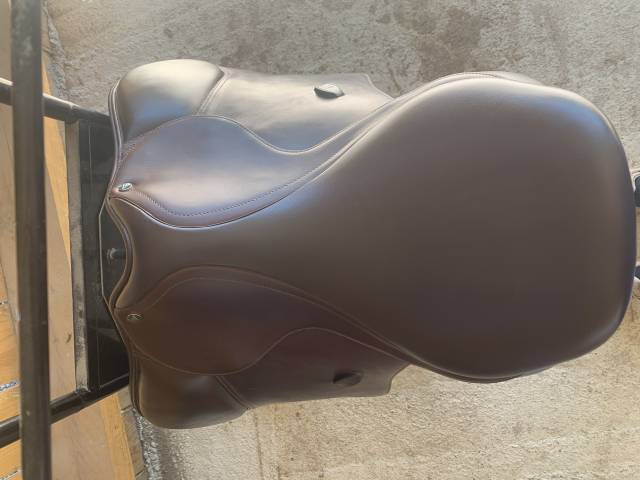 Altra sella Arena Haut garrot mixte  17" - 2025