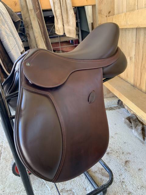 Altra sella Arena Haut garrot mixte  17" - 2025