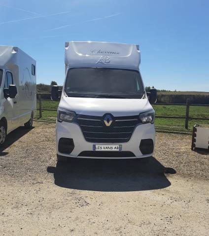Van per Cavalli Renault Master 2023 Occasione