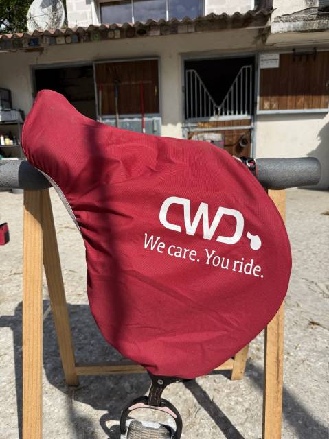 Sella da salto ostacoli CWD  17" - 2021