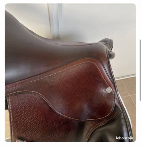 Sella da salto ostacoli Equipe  18" - 2022