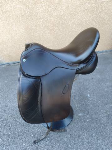 Sella da dressage Albion  17.5" - 2023