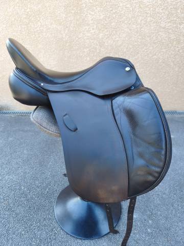 Sella da dressage Albion  17.5" - 2023