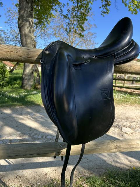 Sella da dressage Childeric  17.5" - 2022