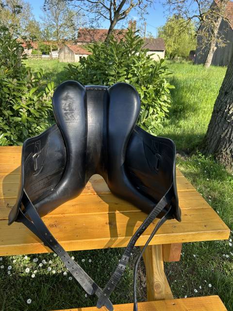 Sella da dressage Childeric  17.5" - 2022
