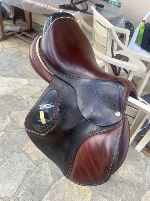Sella da salto ostacoli CWD  19" - 2021