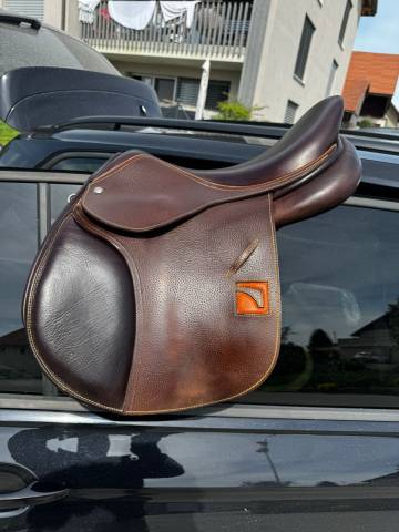 Sella da salto ostacoli Childeric  17.5" - 2022