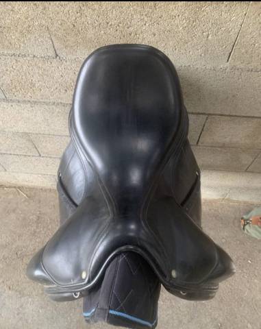 Sella da dressage Childeric  17" - 2011