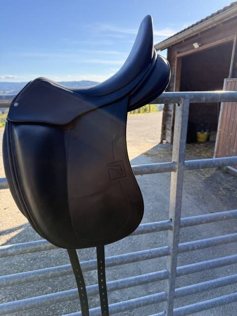 Sella da dressage Childeric  17.5" - 2018