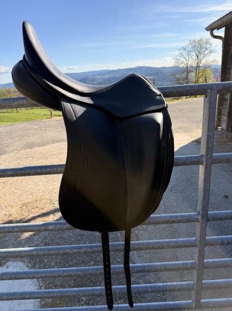 Sella da dressage Childeric  17.5" - 2018