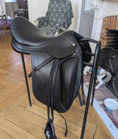 Sella da dressage Equipe  17.5" - 2024