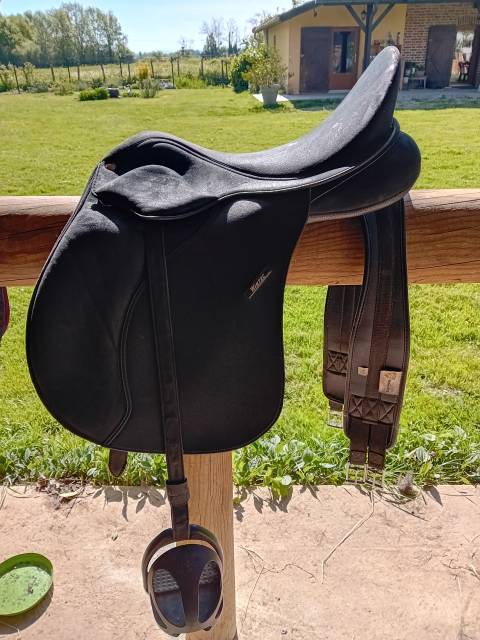 Sella mista Wintec  17.5" - 2021