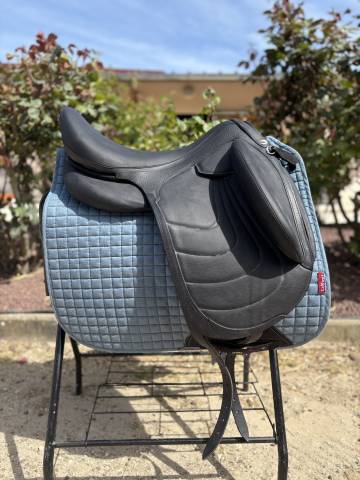 Sella da dressage Devoucoux  18.5" - 2024