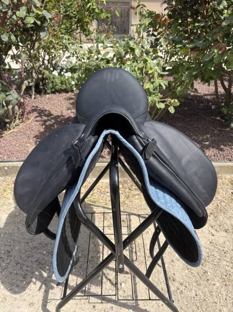 Sella da dressage Devoucoux  18.5" - 2024