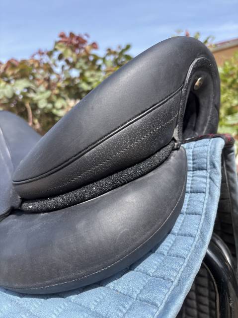 Sella da dressage Devoucoux  18.5" - 2024
