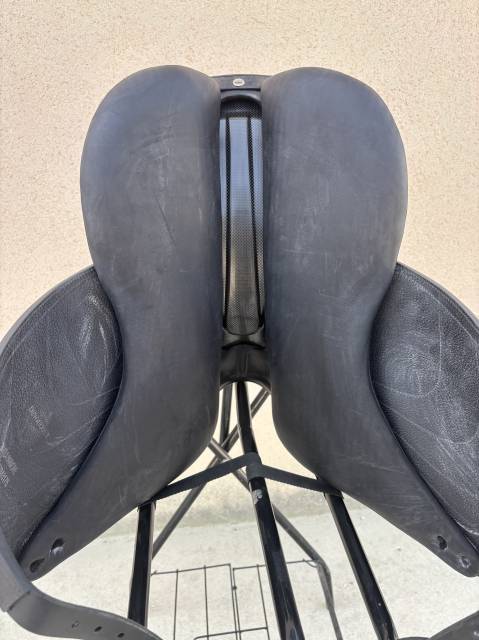 Sella da dressage Devoucoux  18.5" - 2024