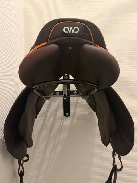 Sella da salto ostacoli CWD 2gs se40 17.5" - 2025