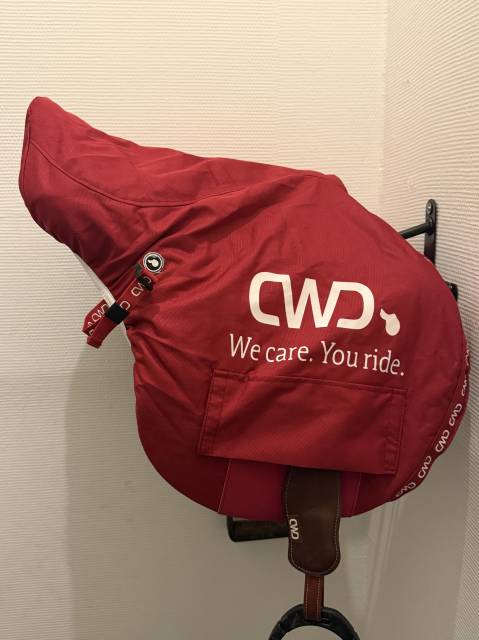 Sella da salto ostacoli CWD 2gs se40 17.5" - 2025