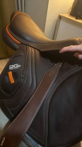 Sella da salto ostacoli CWD 2gs se40 17.5" - 2025