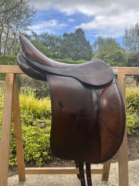Sella da dressage Forestier FOR 37904213 ex Isabelle 17.5" - 2013