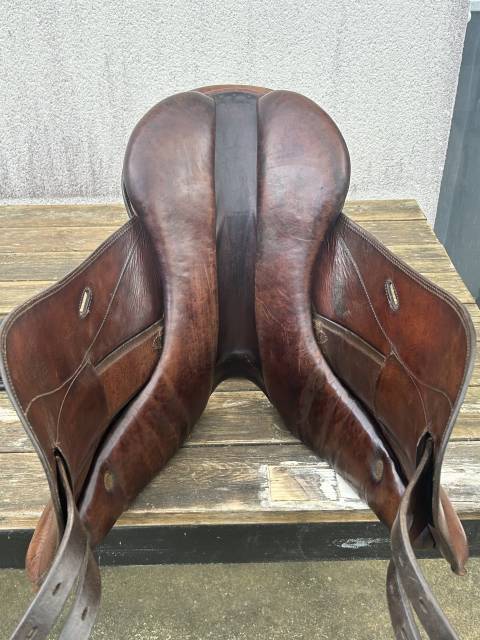 Sella da dressage Forestier FOR 37904213 ex Isabelle 17.5" - 2013