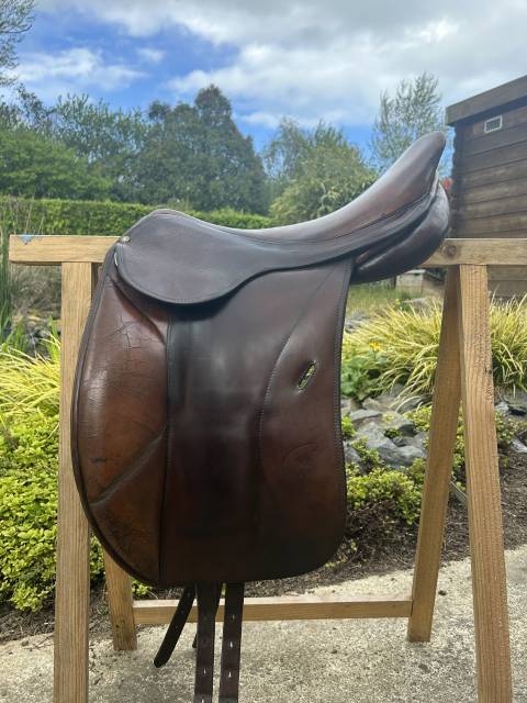 Sella da dressage Forestier FOR 37904213 ex Isabelle 17.5" - 2013