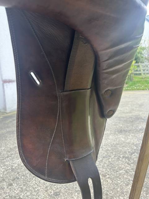 Sella da dressage Forestier FOR 37904213 ex Isabelle 17.5" - 2013