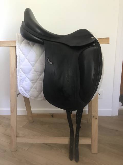 Sella da dressage Equipe  17.5" - 2014