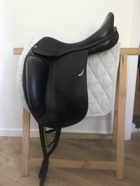 Sella da dressage Equipe  17.5" - 2014