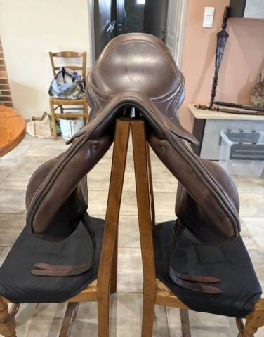 Sella da salto ostacoli Mondange Monoquartier univers  17" - 2014