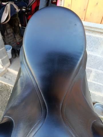 Sella da dressage Bates  17.5" - 2022