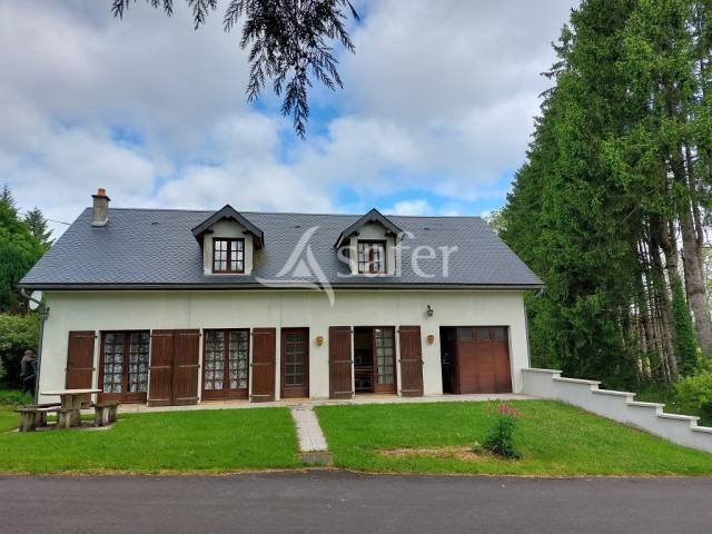 Azienda agricola In vendita Corr&egrave;ze