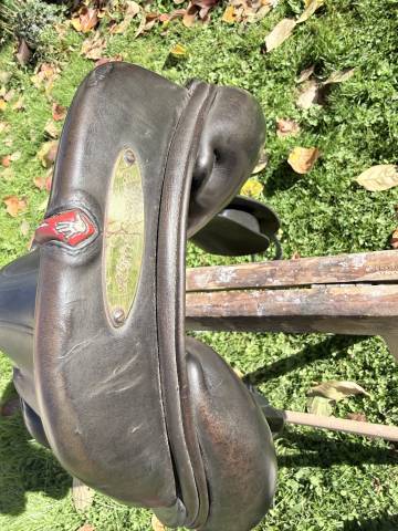 Sella equipe carbon ek-26