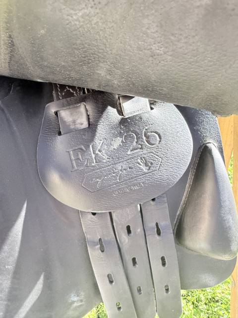 Sella equipe carbon ek-26