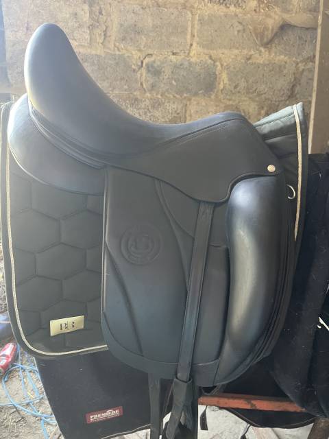 Sella da dressage Forestier  17.5" - 2021
