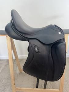 Sella da dressage Zaldi  17.5
