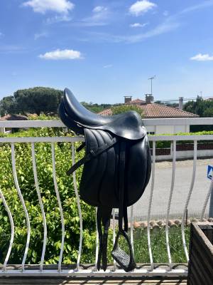 Sella da dressage Devoucoux  17.5