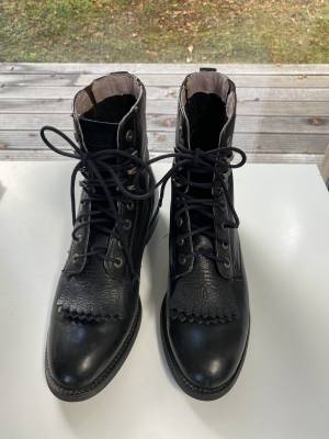  Ariat Occasione