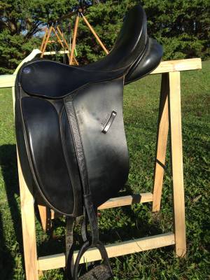 Sella da dressage Euroriding Diamante 17.5