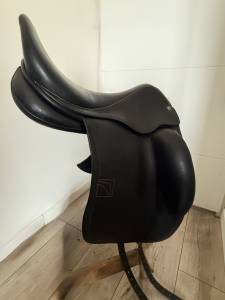 Sella da dressage Childeric  17.5