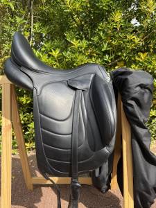 Sella da dressage Devoucoux  17