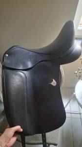 Sella da dressage Bates  18