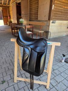Sella da dressage Jean d Autigny  16.5
